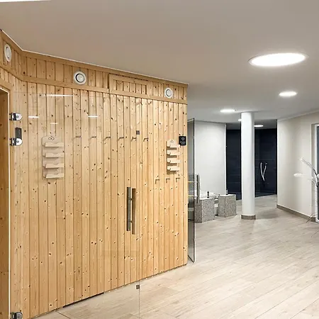 Apartment Baltischer Hof 33 *